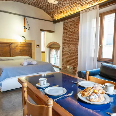 Lovingenoa Light Passion Apartment *